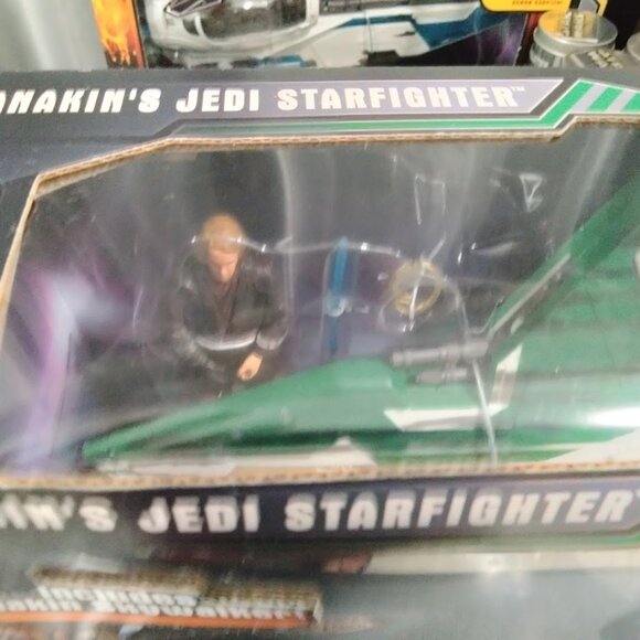 STAR WARS REVENGE OF THE SITH ANAKIN'S JEDI STARFIGHTER w/ ANAKIN - Picture 2 of 10
